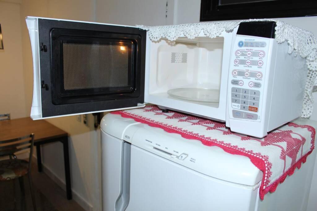 13 Flat Beira Mar Com Energia, Vaga, 3 Camas, Wi-Fi E Ar Appartement Fortaleza  Buitenkant foto